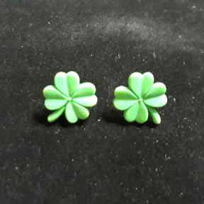 Dark Green Shamrock/Clover Earring Stud