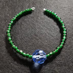 Green Bead With Blue Accent Bead Bracelet