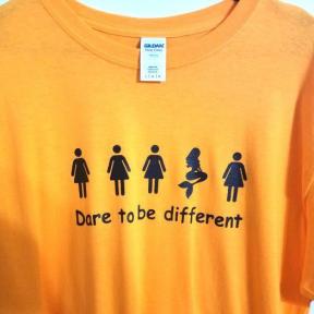 Dare to be different Orange T-shirt