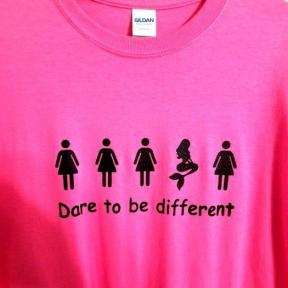 Dare to be different pink T-shirt 